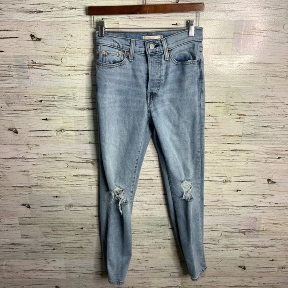 Levi's Wedgie Straight Women's Jeans Size 26 Light Denim distressed